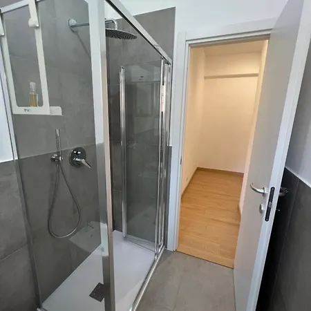 Tiburtina Apartman Róma